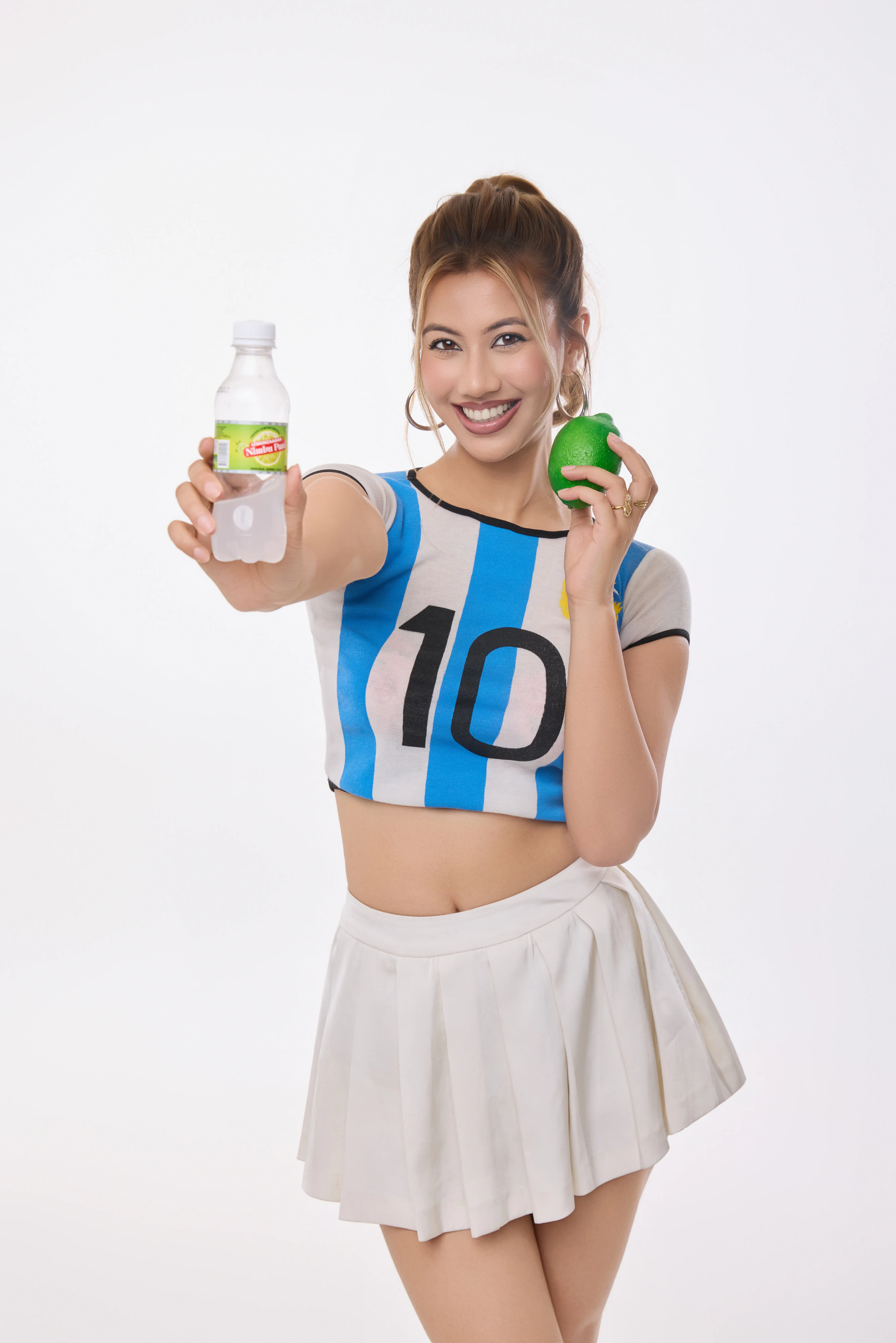 Nimbu Pani Football Moment Festival model presenting the event campaign